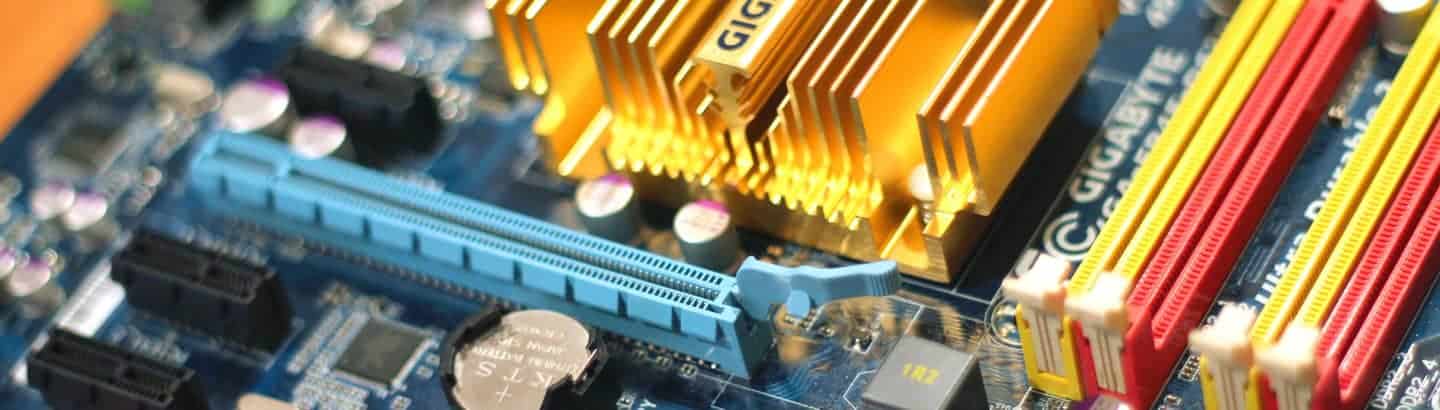 Bild von Computer Hardware (Motherboard) als Basis für IT und Software